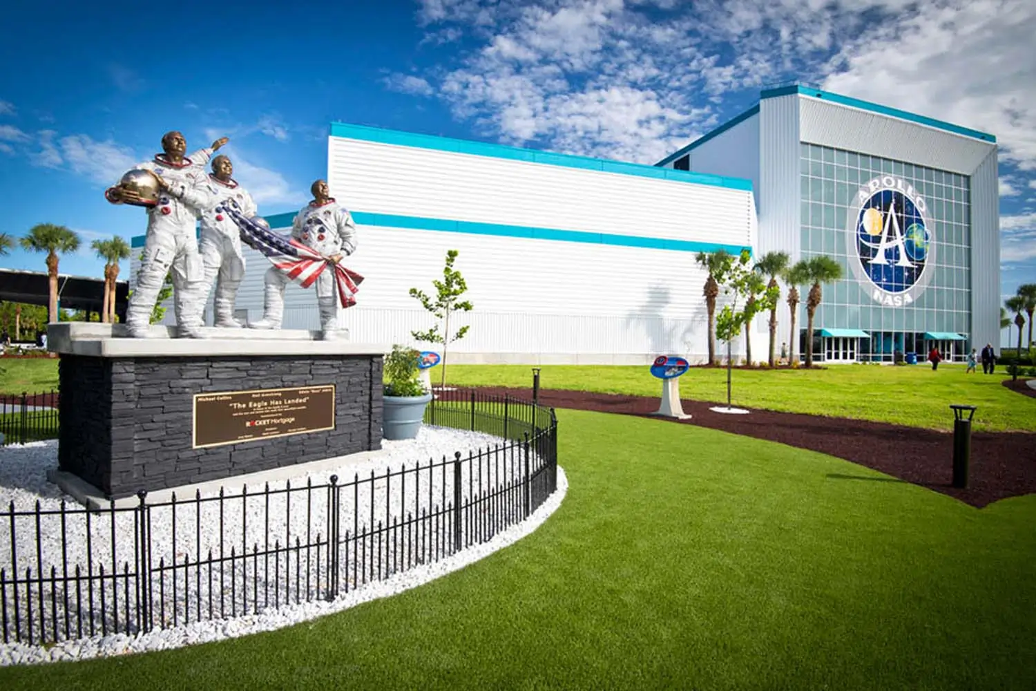 Artificial grass lawn installed by SYNLawn