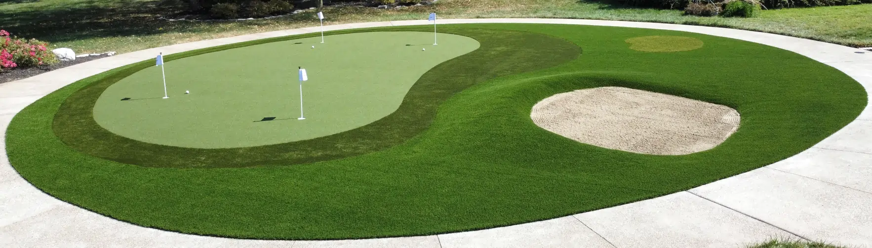 Golf green installed by SYNLawn