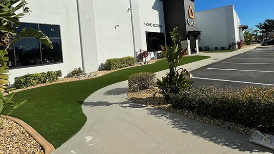 synlawn-stl-geo-page-commercial Commercial turf lawn installation from SYNLawn